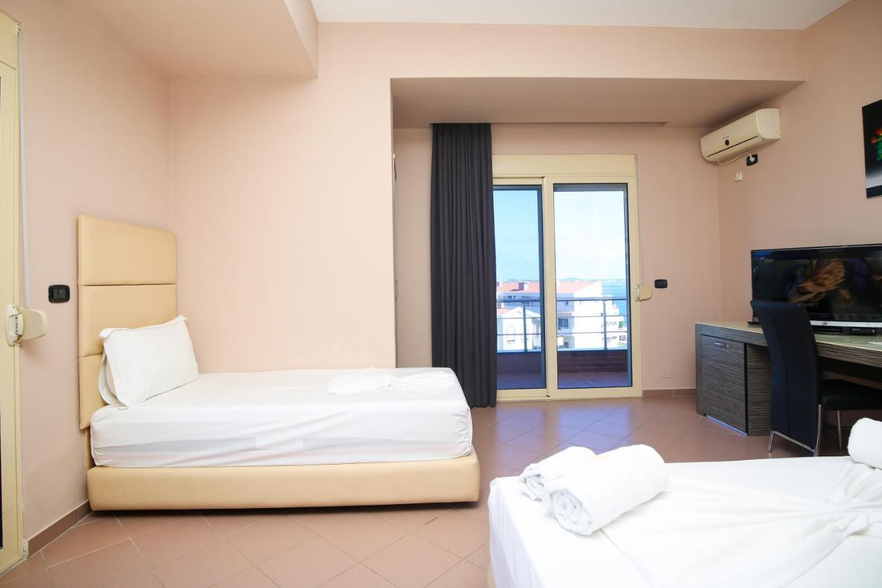 Hotel Aliko Radhime Luaran gambar